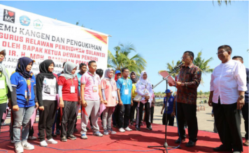 1.800 Relawan Pendidikan Dikukuhkan Jadi Guru Honorer Resmi
