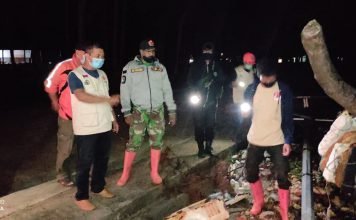 Personel Tanggap Bencana Gabungan di Selayar Monitoring Potensi Banjir Rob