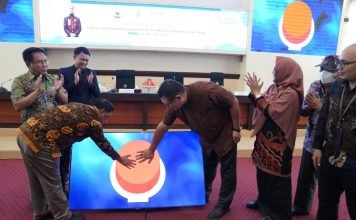 Pj Sekda Andi Aslam Luncurkan Buku Pedoman Strategi Komunikasi Pencegahan Stunting