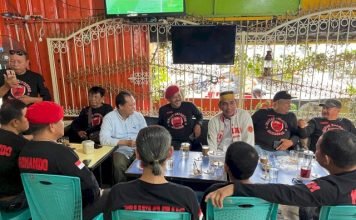 Ketua DPRD Makassar Nobar Komunitas Ikatan Suporter Makassar