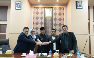 Seluruh Fraksi DPRD Sulsel Setuju Atas Jawaban Pj Gubernur Sulsel, Ranperda Tentang APBD TA 2024 ke Tahap Pembahasan