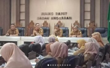 Sekwan DPRD Makassar Pimpin Rakor Bahas Kebersihan dan Kenyamanan Lingkungan Kerja