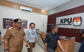 Jelang Pemungutan Suara, Pj Gubernur Bahtiar Terus Pantau Kesiapan Pemilu di Bawaslu dan KPU