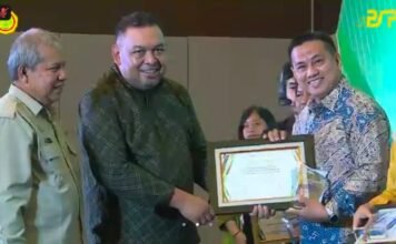 Dinas TPHBun Sulsel Raih Penghargaan Penyaluran Pupuk Bersubsidi Terbaik