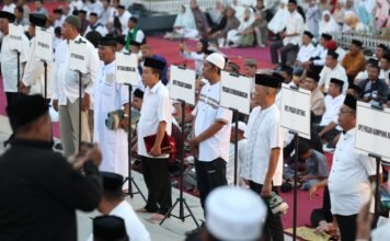 Komitmen Terhadap Zakat, Danny Pomanto Lantik 32 Orang UPZ Perusda Kota Makassar