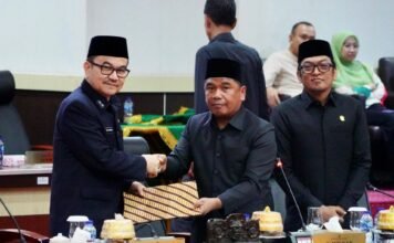 DPRD Sulsel Serahkan Rekomendasi atas LKPJ 2024, Sekda: Dasar Perbaikan Pembangunan