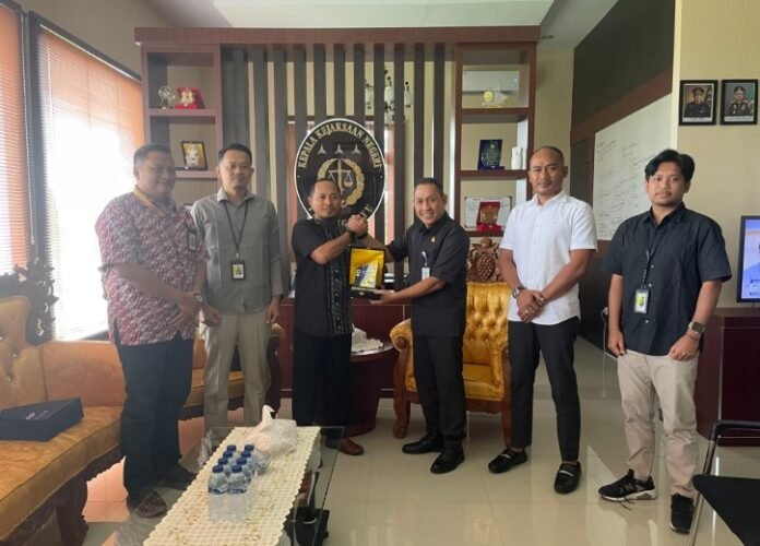 Kunjungi Kajari Pasangkayu