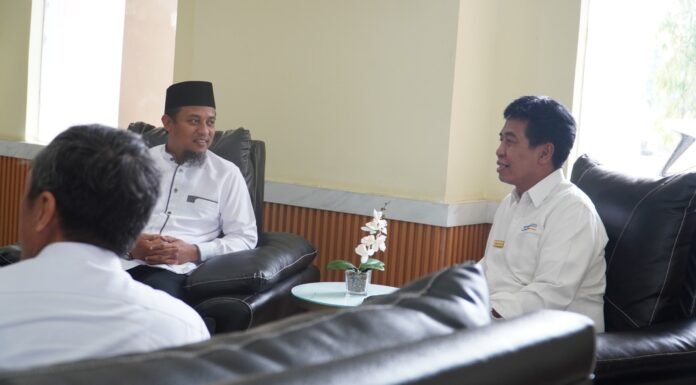 Bertemu Gubernur Sulsel, DJP Sulselbartra Bahas Tindaklanjut Kerjasama OP4D, Ajak ASN Lapor SPT Lebih Awal
