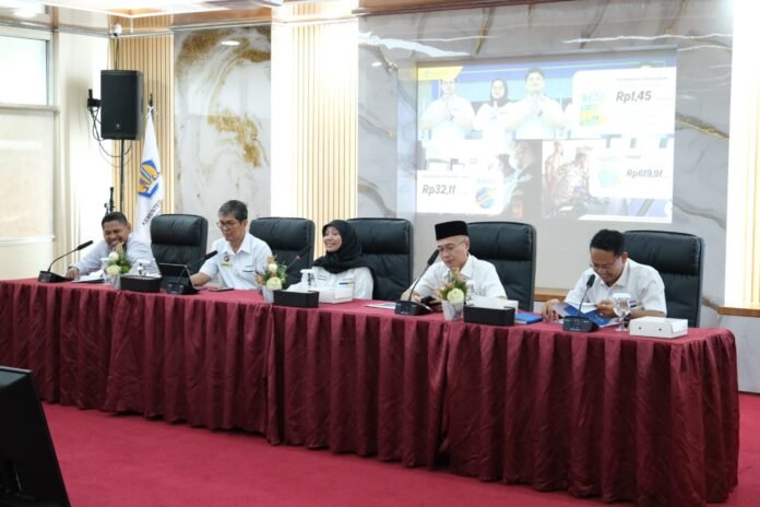 8bf9d624-ce9a-42ca-9f39-0edff0381909