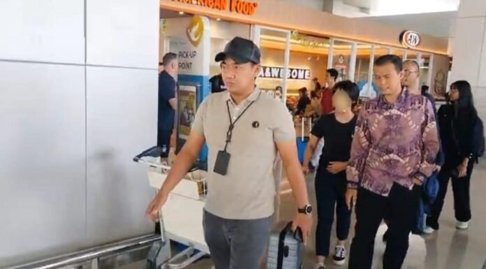 OJK Bersama Bareskrim Amankan Tersangka Kasus PT BPR DCN