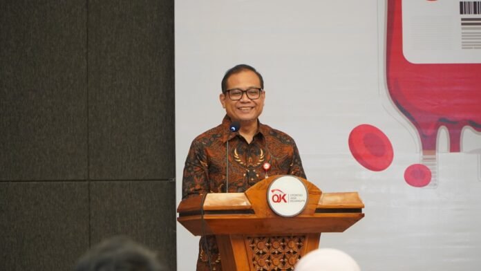 Kepala OJK Sulselbar Muchlasin