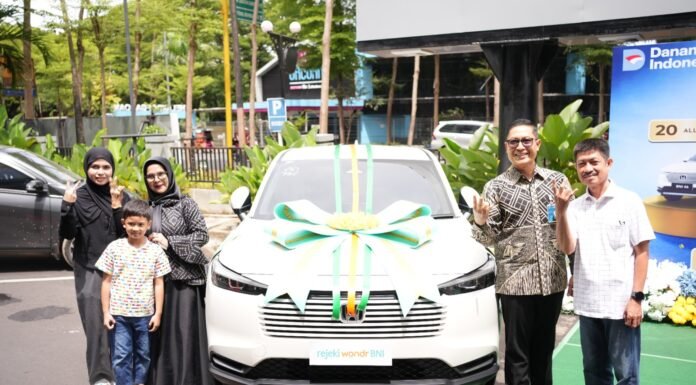Penarikan Undian “Rejeki wondr BNI Tahap II”, Nasabah Wilayah 07 Makassar Raih Mobil, Sepeda Motor hingga Smartphone dan Laptop