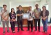 DJP Serahkan Penghargaan ke Pemkab Toraja Utara