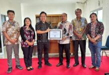 DJP Serahkan Penghargaan ke Pemkab Toraja Utara