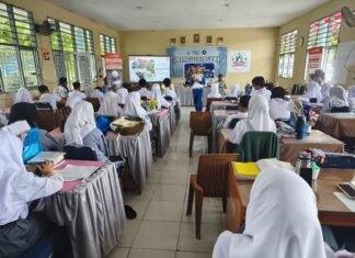 Asmo Sulsel Edukasi Pelajar SMAN 20 Gowa tentang Keselamatan Berkendara