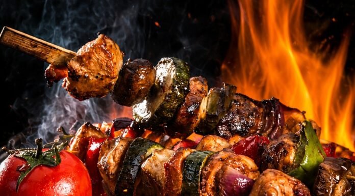 Harper Perintis Makassar Hadirkan “Friday BBQ Night”