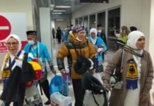 Jemaah Haji Kloter 1 Debarkasi Makassar Tiba di Tanah Air