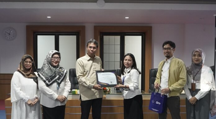 Unhas Raih Penghargaan KPP Madya Makassar Terkait Akuntabilitas Tata Kelola Keuangan