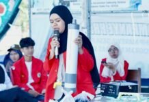 Mahasiswa Unhas Latih Warga Desa Buat Filter Sederhana