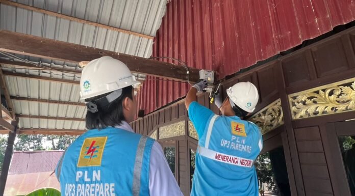 PLN Mudahkan Masyarakat Tambah Daya dengan Program Diskon 50 Persen