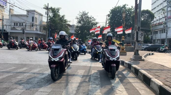 Cinta Indonesia, Ribuan Bikers Honda PCX Konvoi Simpatik Rayakan HUT ke-81 RI