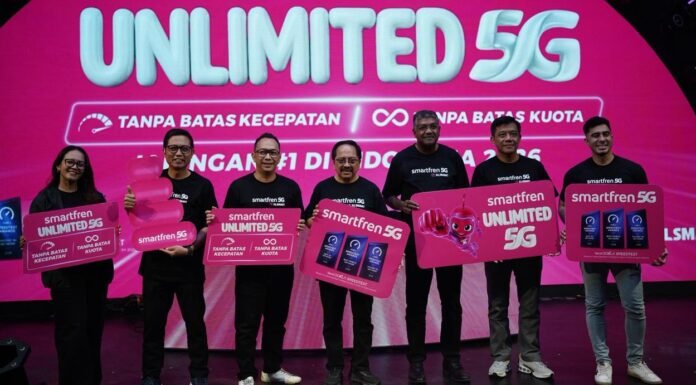 SMARTFREN Perkuat Unlimited 5G dan Customer Experience di Surabaya
