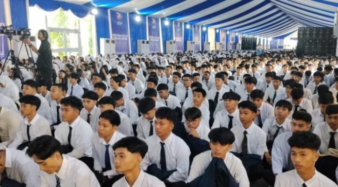 UNIBOS Resmi Kukuhkan 4.411 Maba 2026