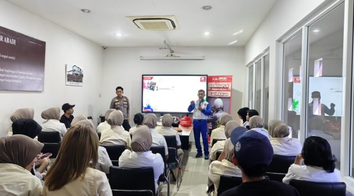 Asmo Sulsel Edukasi Safety Riding 40 Karyawan Jordan Bakery