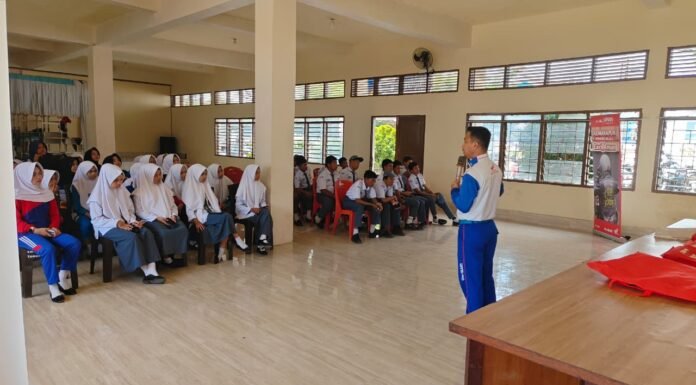 Asmo Sulsel Perluas Edukasi Safety Riding hingga SMKN 1 Bone