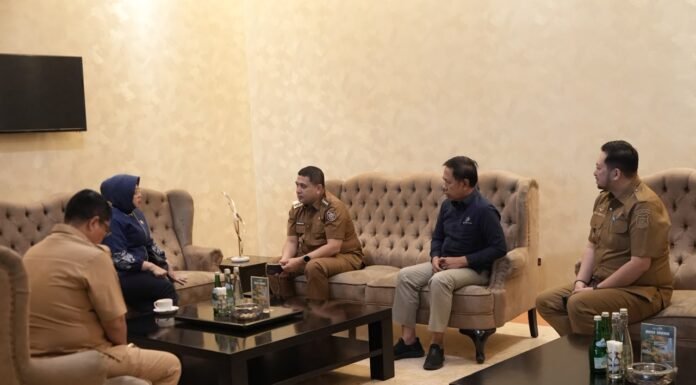 Tak Mau Kebijakan Berbasis Asumsi, Munafri Perkuat Kemampuan Statistik ASN