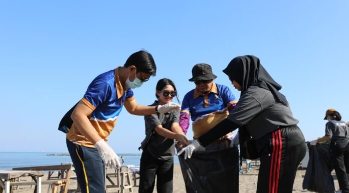 Poltekpar Makassar Gelar Gerakan Wisata Bersih Menuju Ekosistem Pariwisata Ramah Lingkungan