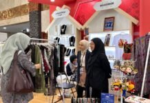 Pertamina Patra Niaga Regional Sulawesi Bawa Maskerade Tampilkan Wastra Sulsel di INACRAFT 2026